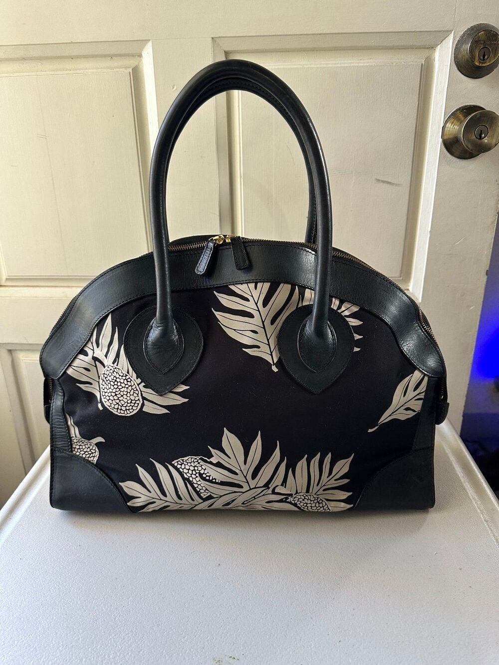 VGT Sig Zane Limited Edition Hawaiian Ulu Lauae Genuine Leather Trim Satchel Bag